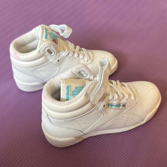 REEBOK KIDS size 12 - Picture 8 of 8